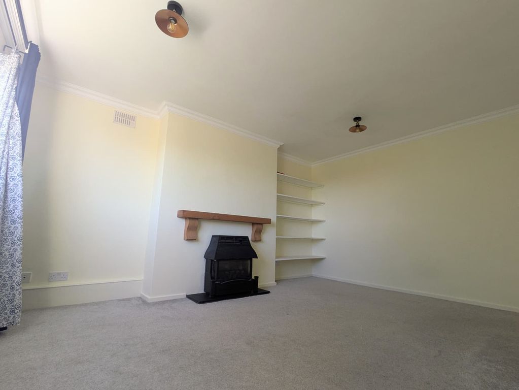 Property photo 2 of 11 Photo 1