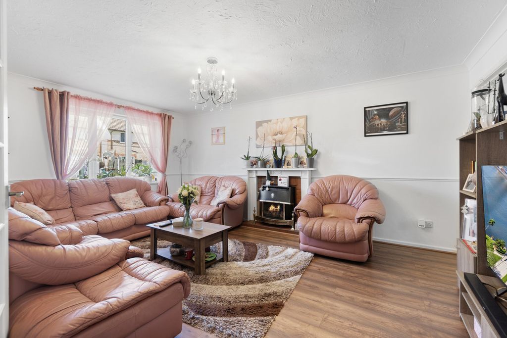 Property photo 3 of 14