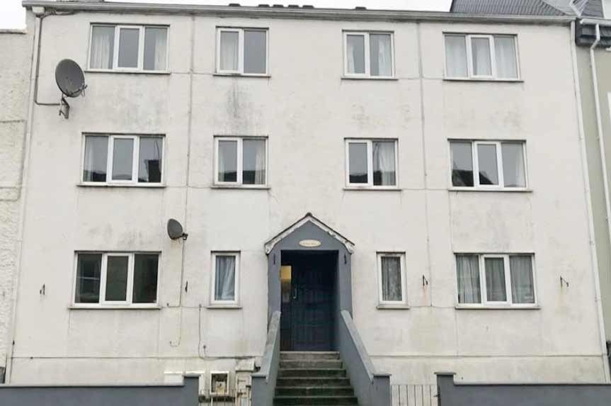 Property photo 1 of 4