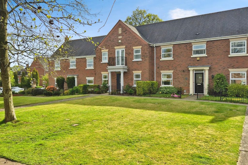 Property photo 1 of 31