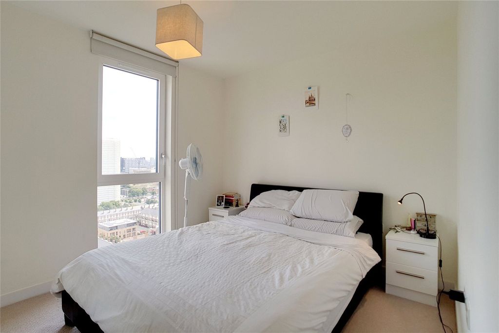 Property photo 2 of 11 Picture No. 24