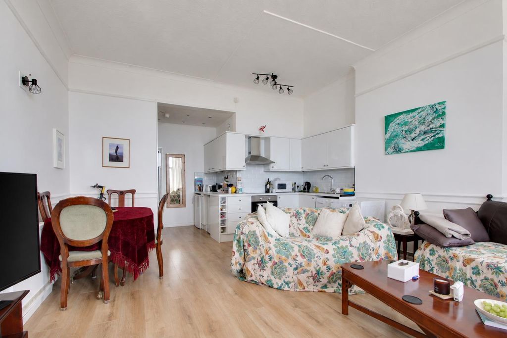 Property photo 3 of 10 Open Plan Lounge Kitchen