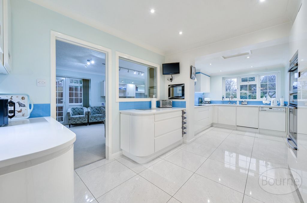 Property photo 3 of 26 54Be87F4-Bf09-4Ec...