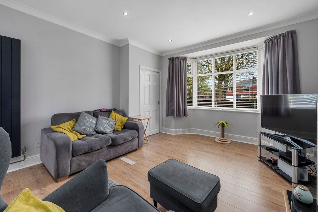 Property photo 2 of 30