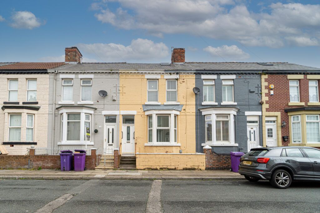 Property photo 3 of 12
