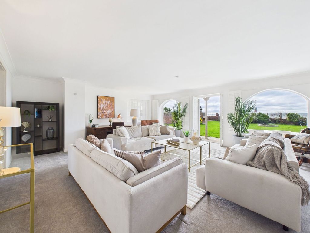 Property photo 1 of 41