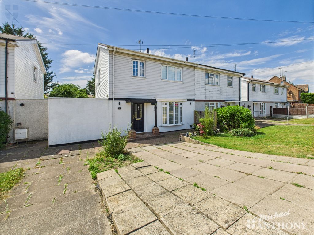 Property photo 1 of 17 Cam03852G0-Pr0331-Still012
