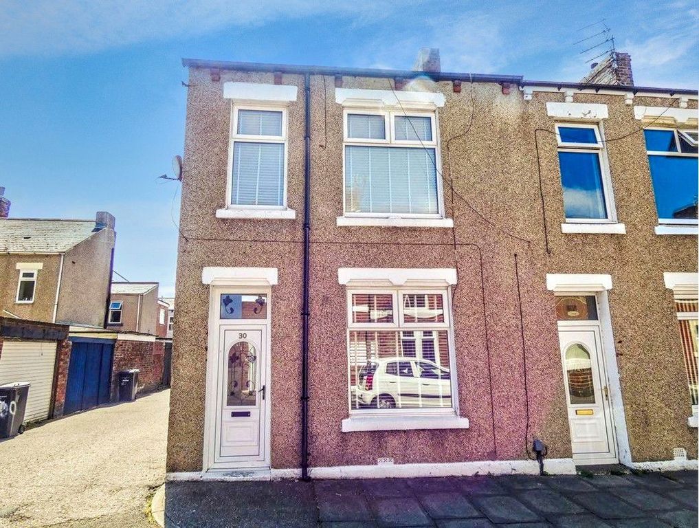 Property photo 1 of 17