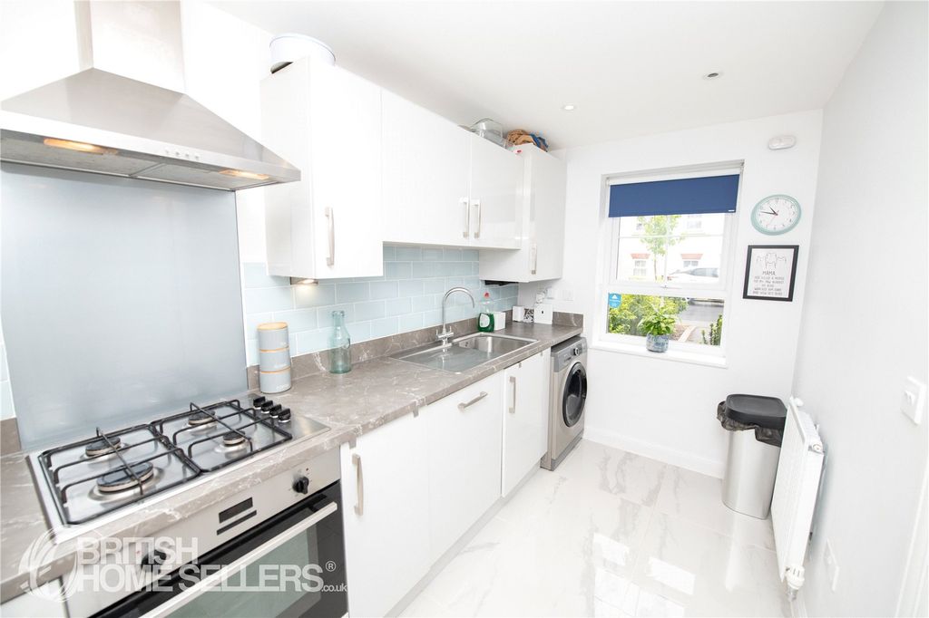 Property photo 2 of 17 Picture No. 09