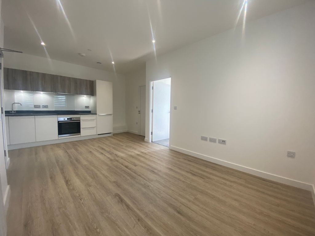 Property photo 2 of 4 Kitchen