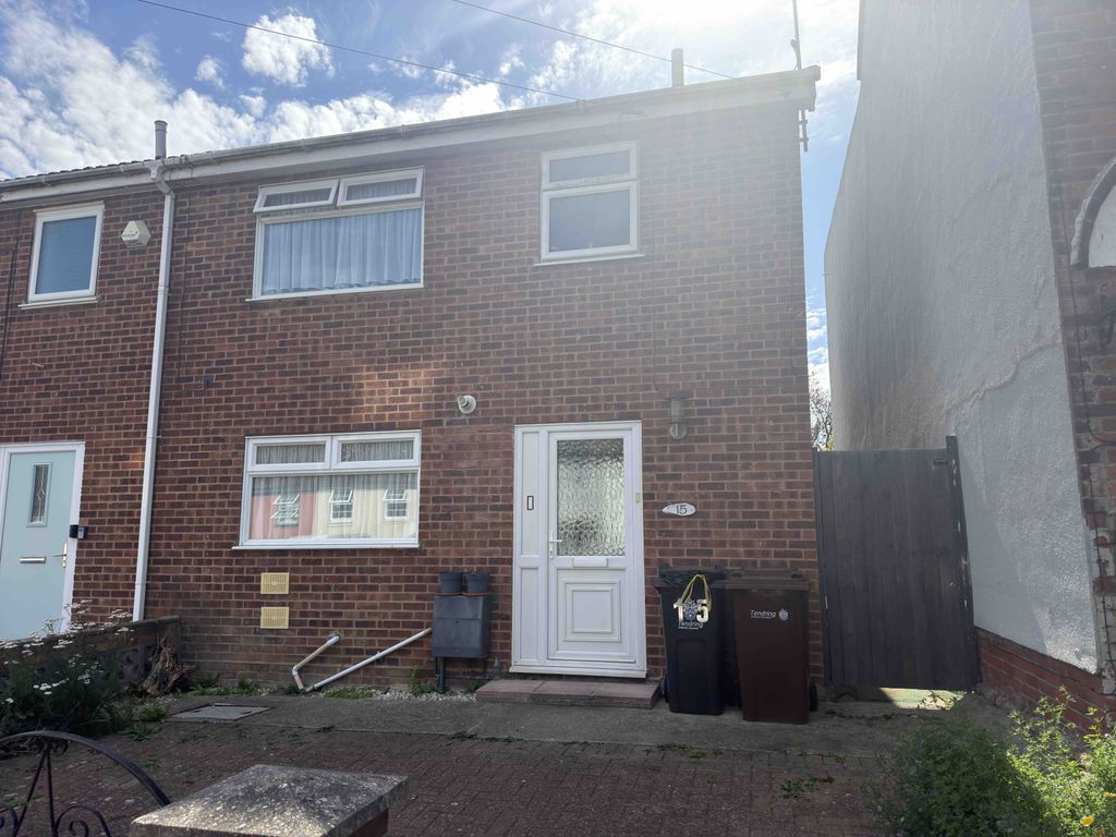 Property photo 1 of 12 External