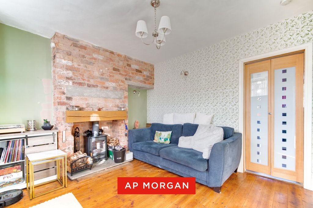 Property photo 2 of 13 Picture No. 16