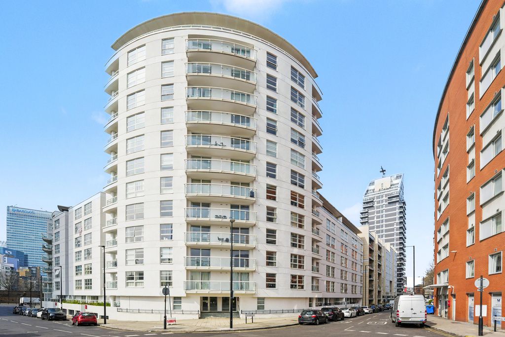 Property photo 1 of 20