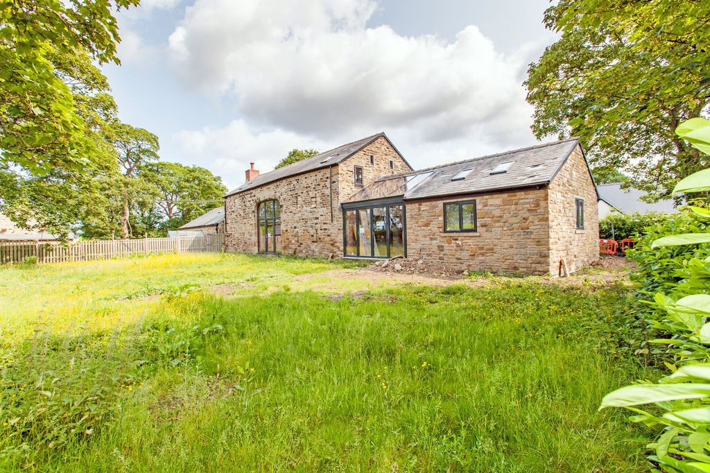 Property photo 1 of 30