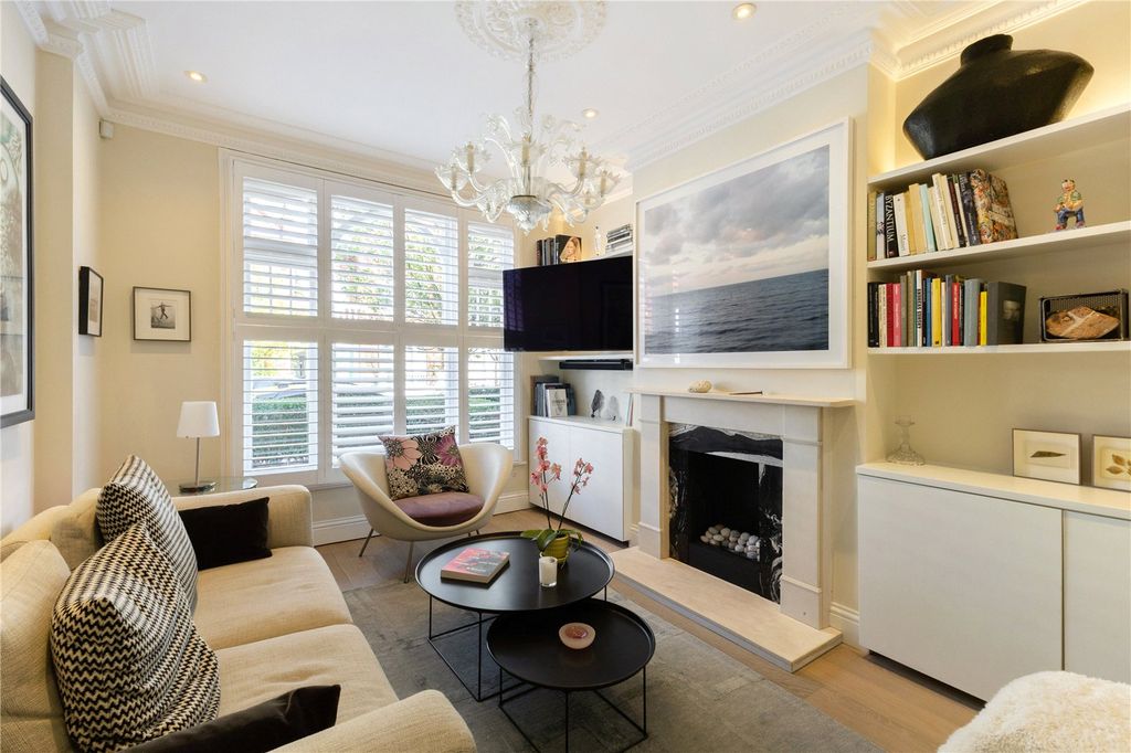 Property photo 2 of 15 Reception Room