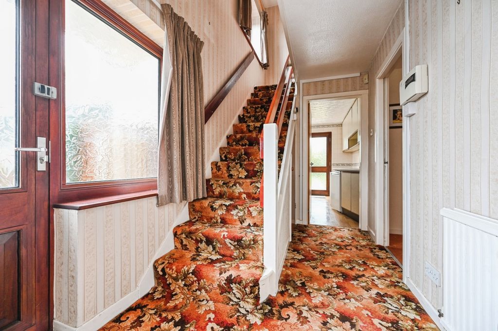 Property photo 2 of 18 Pbox-Img.Jpg