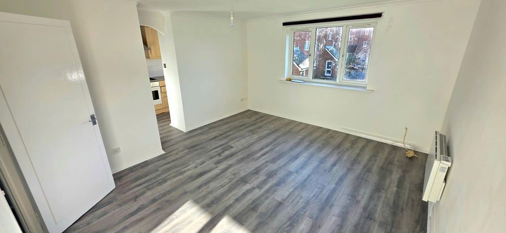 Property photo 2 of 12 Img-20260115-Wa0005.Jpg