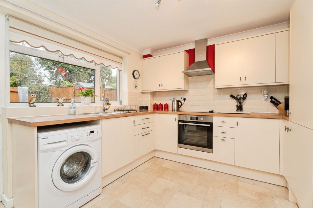 Property photo 3 of 18