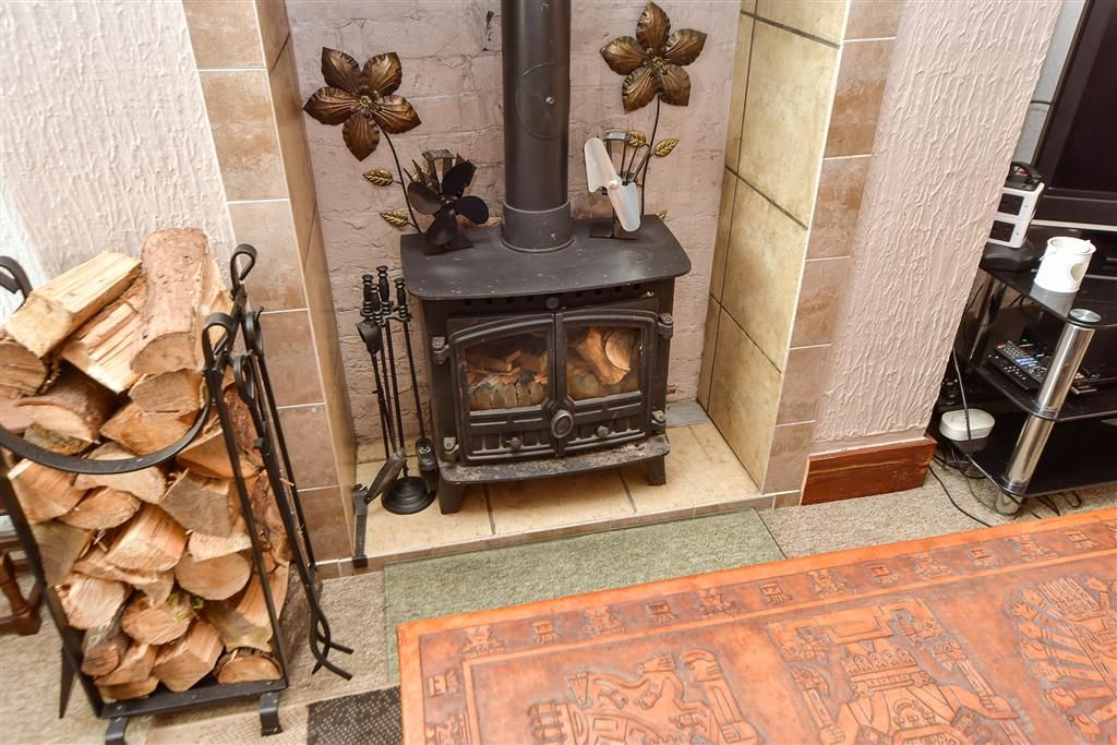 Property photo 3 of 14 Internal Feature