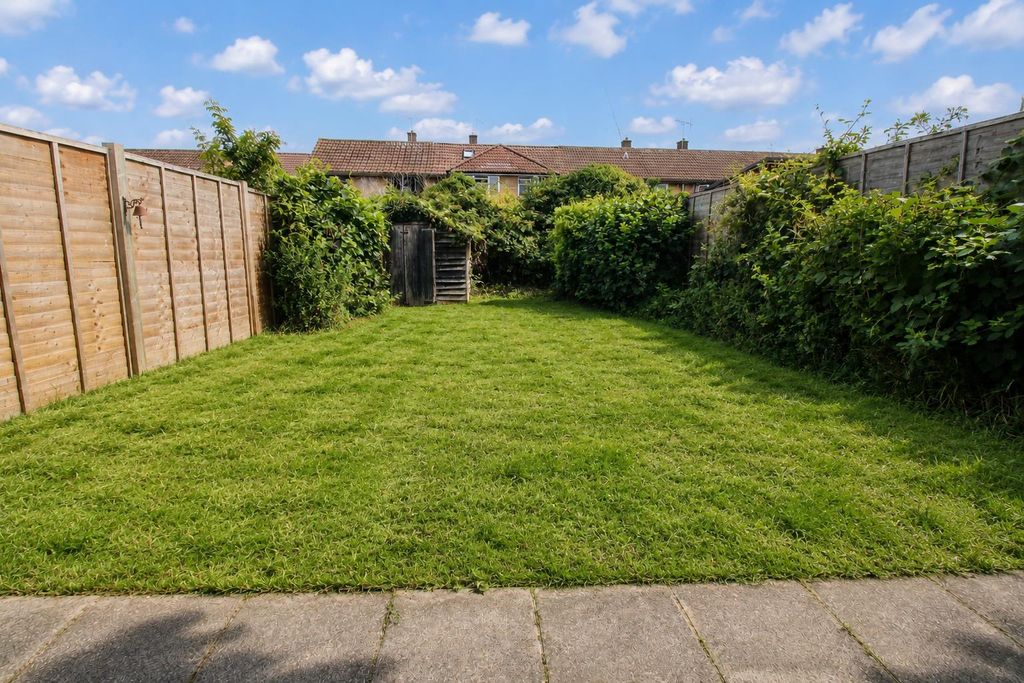 Property photo 3 of 11 Garden.Png