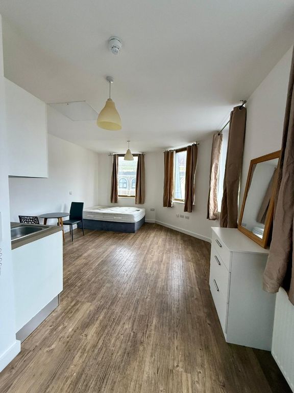 Property photo 3 of 7