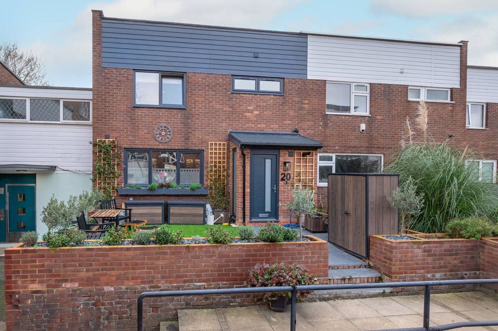 Property photo 1 of 13