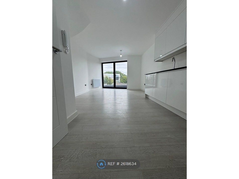 Property photo 3 of 9 Living Room