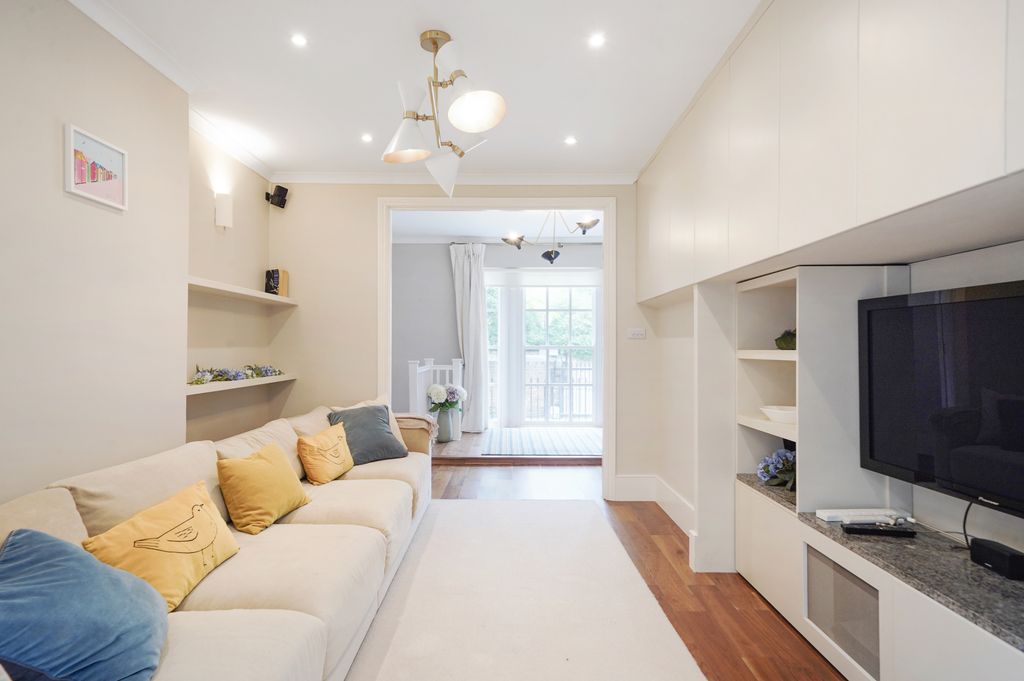 Property photo 1 of 15