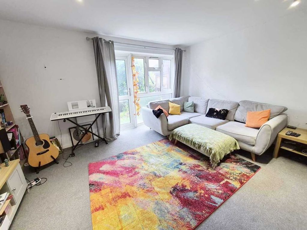 Property photo 3 of 9
