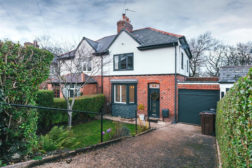 Property photo 2 of 43 Exterior And Gardens