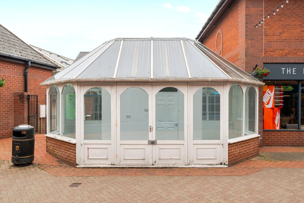 Property photo 1 of 5 Front