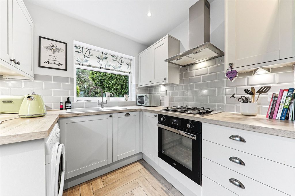 Property photo 2 of 12 Picture No. 02