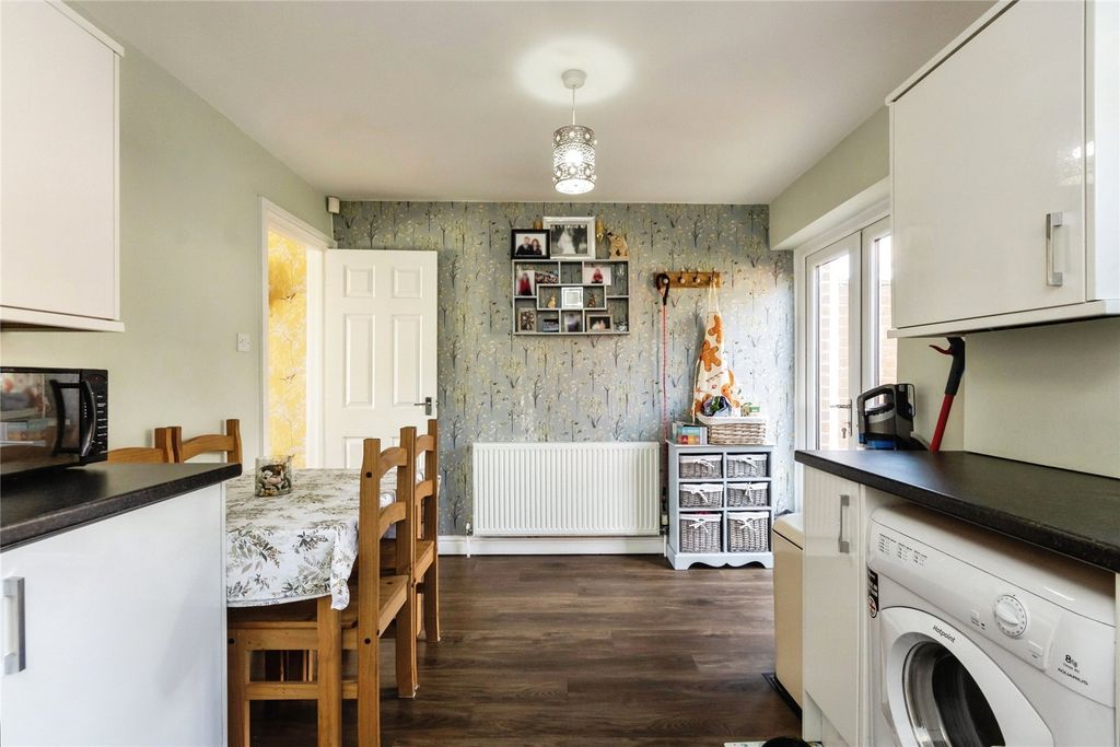 Property photo 3 of 18 Picture No. 13