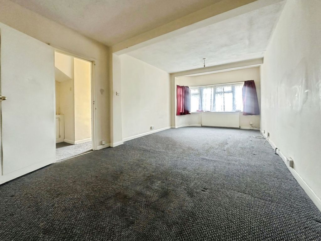 Property photo 2 of 8 Pbox-Img.Jpg