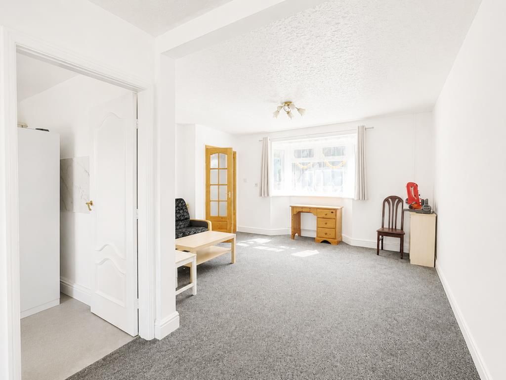 Property photo 3 of 12 3