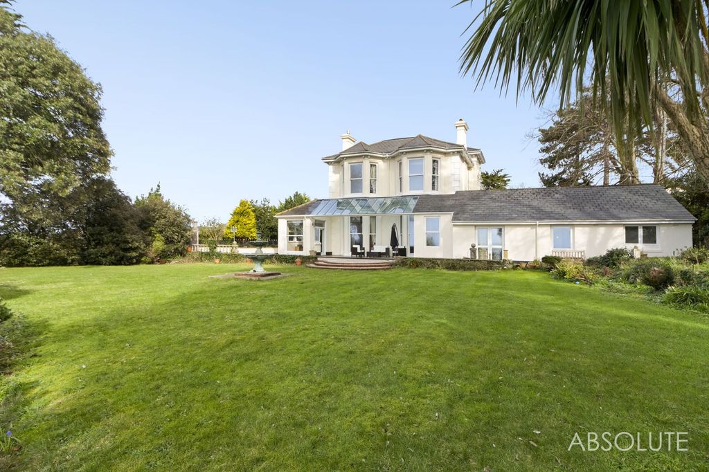 Property photo 1 of 27