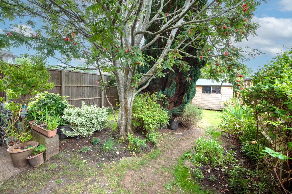 Property photo 2 of 8