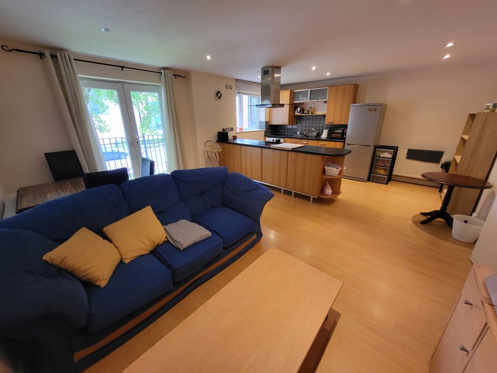 Property photo 3 of 11 Gallery