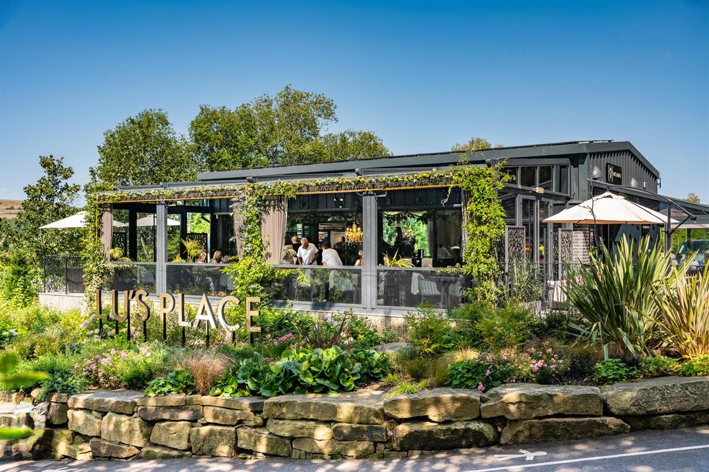 Property photo 1 of 19 Photo 0