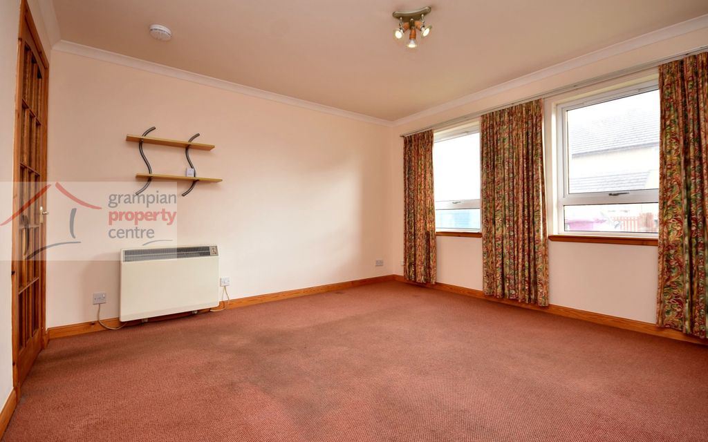 Property photo 2 of 12 l1.Jpg