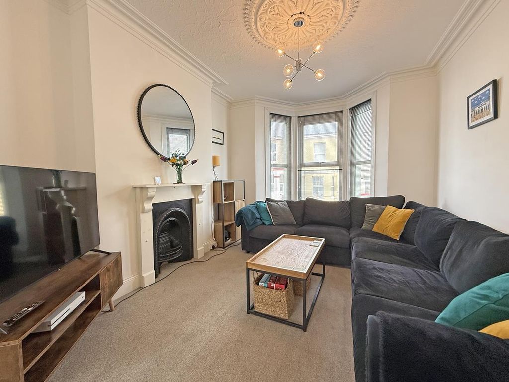 Property photo 2 of 11 Grenville Road 144 - Living Room.Jpg