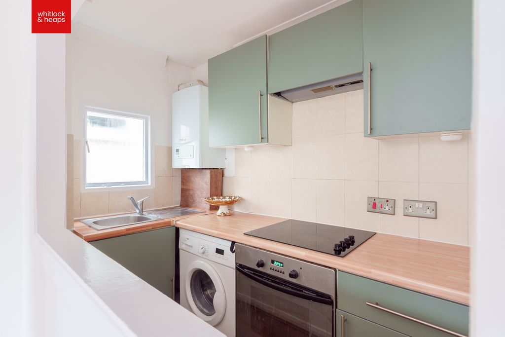 Property photo 2 of 12 Kit