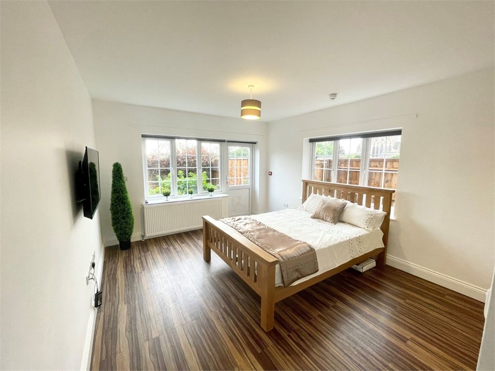 Property photo 3 of 3