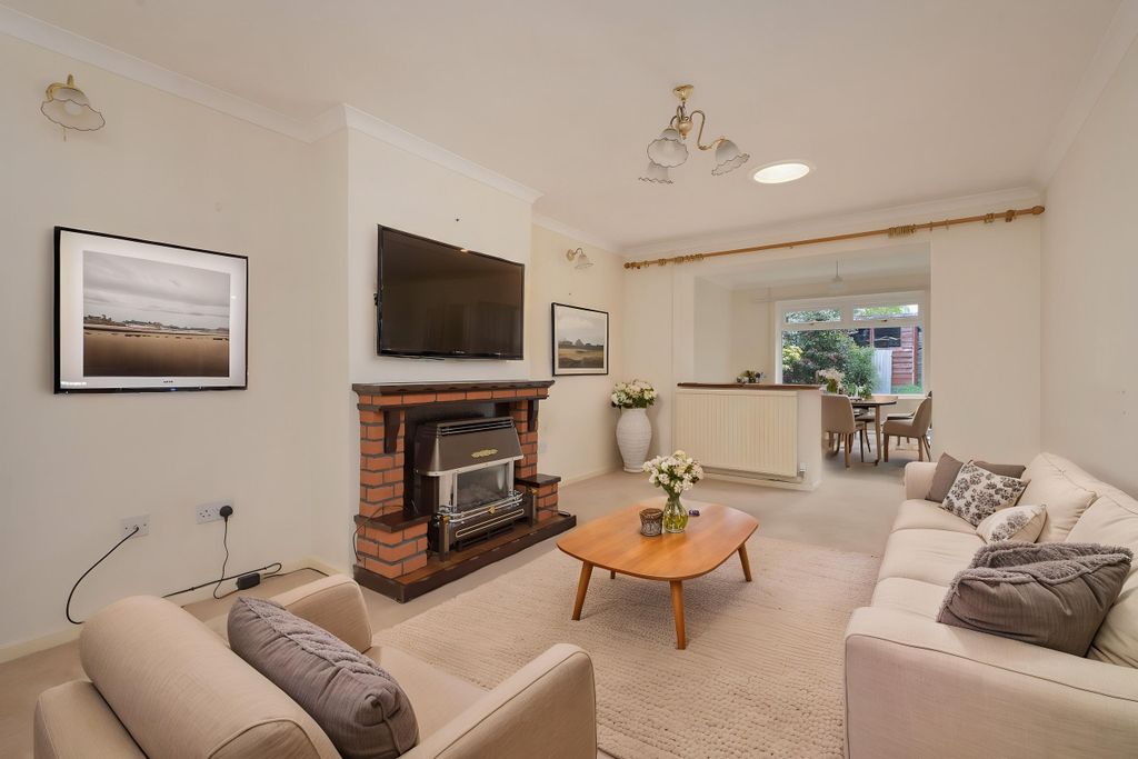 Property photo 3 of 12 Sitting Room