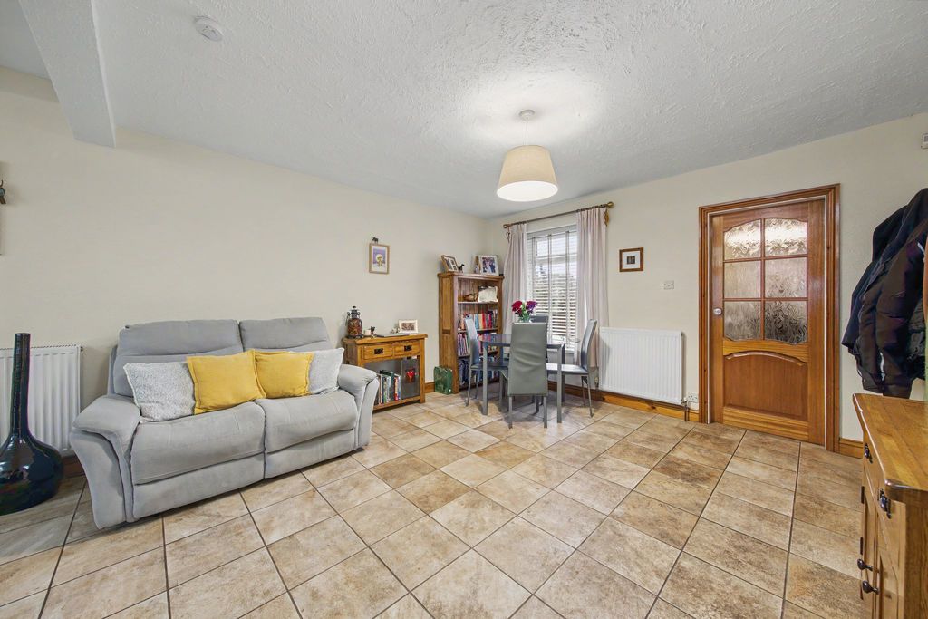 Property photo 3 of 24 Dining Room