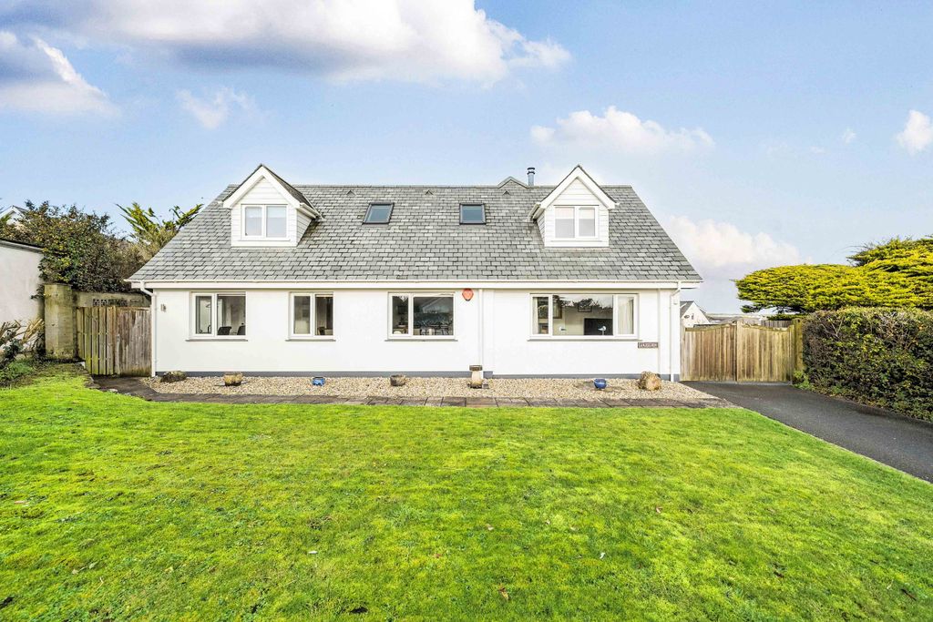 Property photo 3 of 25 Photo 3