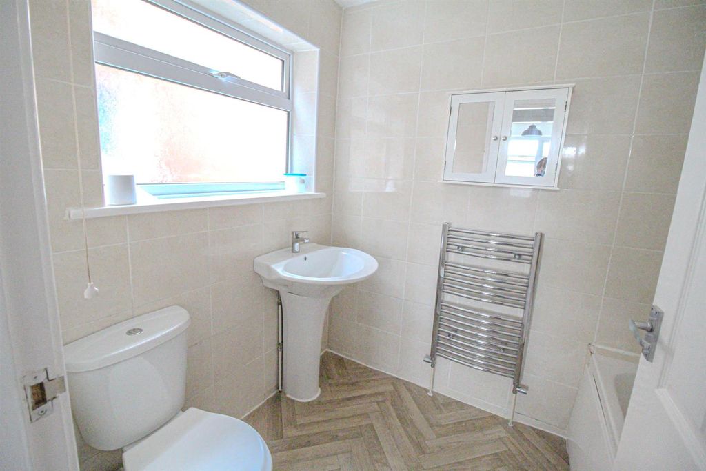 Property photo 2 of 27 Img_9402.Jpg