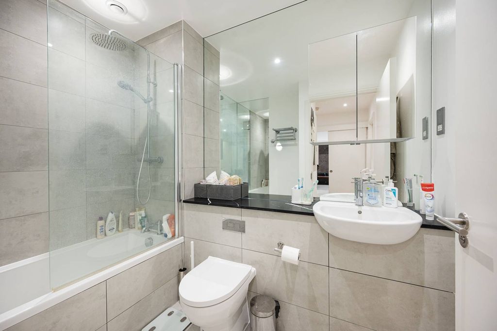 Property photo 3 of 5