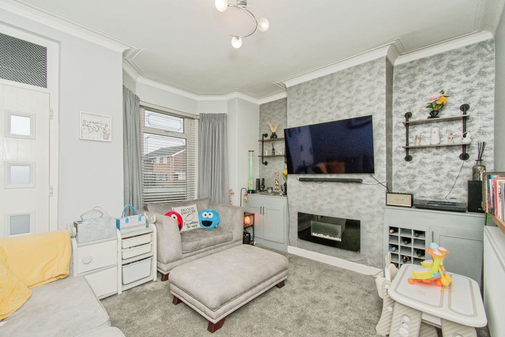 Property photo 2 of 15