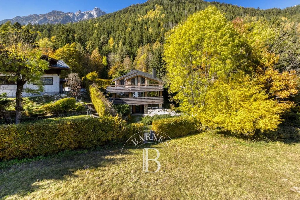 Property photo 3 of 76